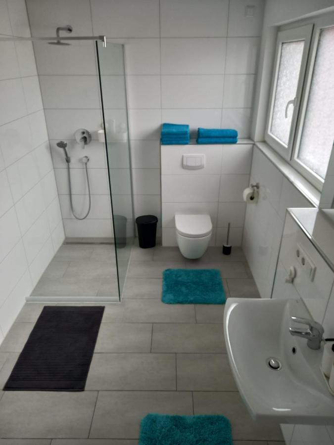 Neubau Appartement Mit Terasse, Privater Eingang,Parkplatz,Kueche Fürth المظهر الخارجي الصورة