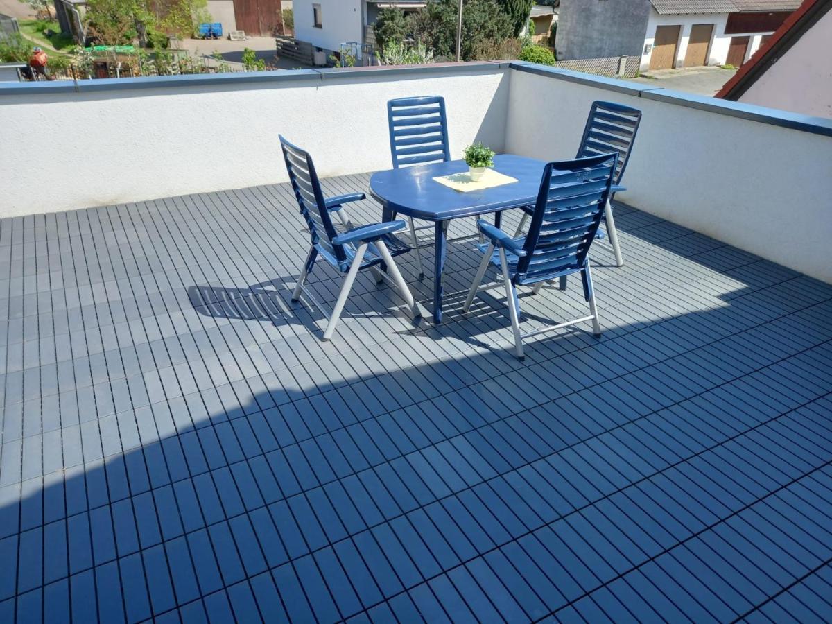 Neubau Appartement Mit Terasse, Privater Eingang,Parkplatz,Kueche Fürth المظهر الخارجي الصورة